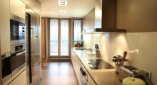 Une cuisine couloir très design
